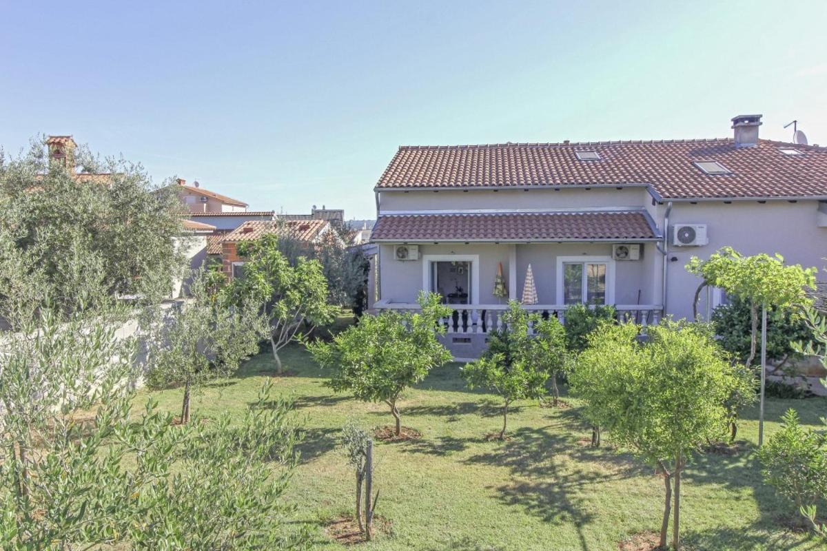 Hotel Ane In Pula - Istrien Zewnętrze zdjęcie