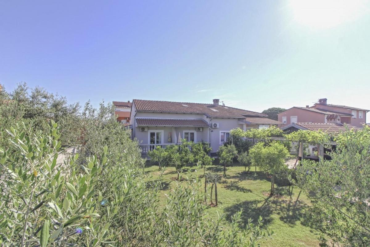 Hotel Ane In Pula - Istrien Zewnętrze zdjęcie